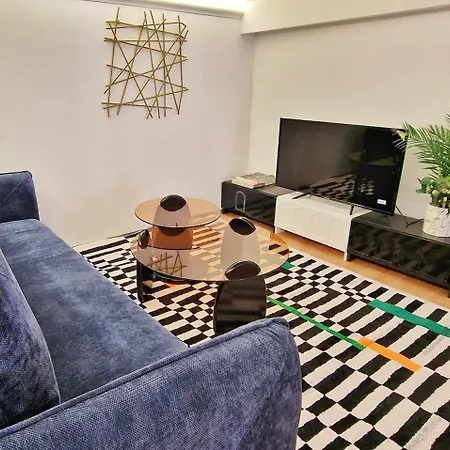 Chic Centre Apartment
